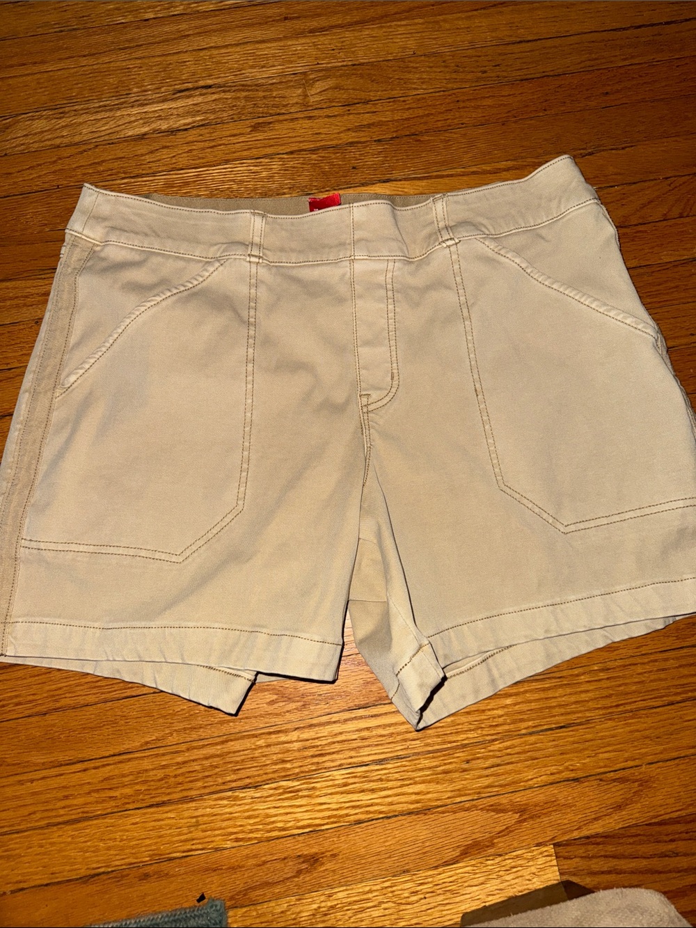 SPANX Cream Utility Pocket Shorts